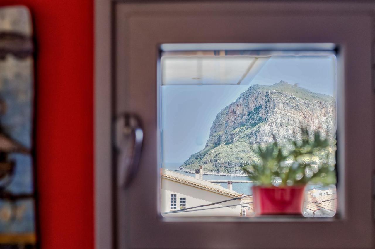 Monemvasia Modern Flat With Panoramic Sea View Luaran gambar